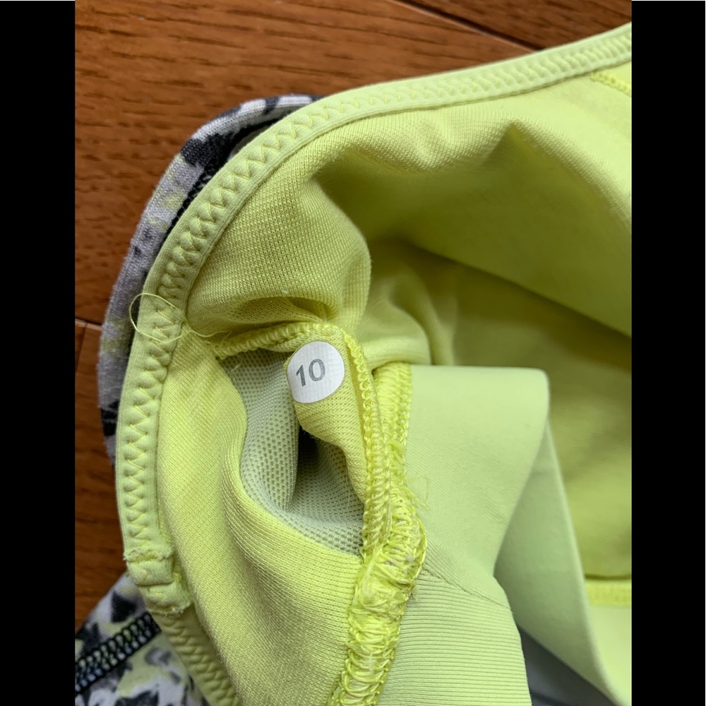 💛LULULEMON INSPIRATION TANK II-CROSSCOURT PETAL - Picture 14 of 16
